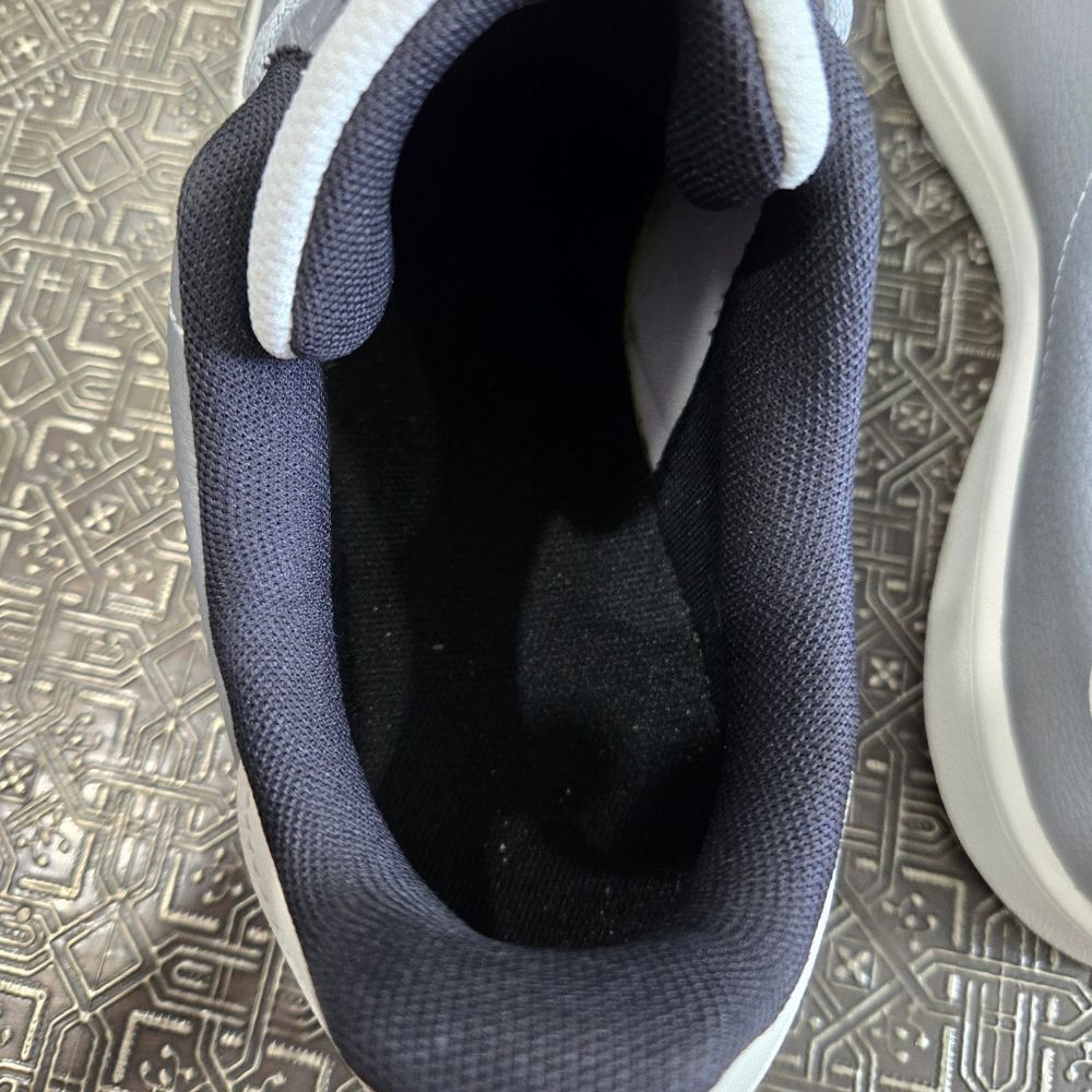 🐢 Adidas Urban Court Tennis Silver Sneakers Women Size 9 NEW - Picture 8 of 14